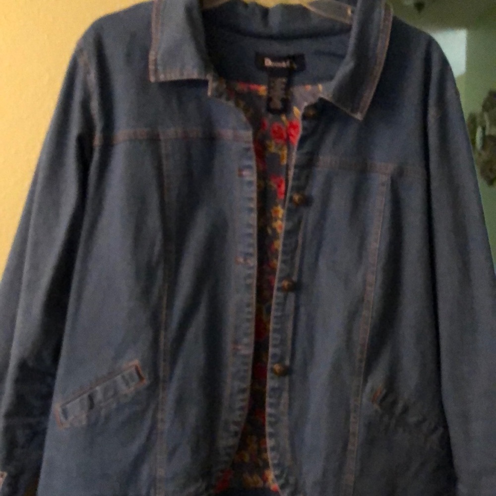 Denim jacket and capris set